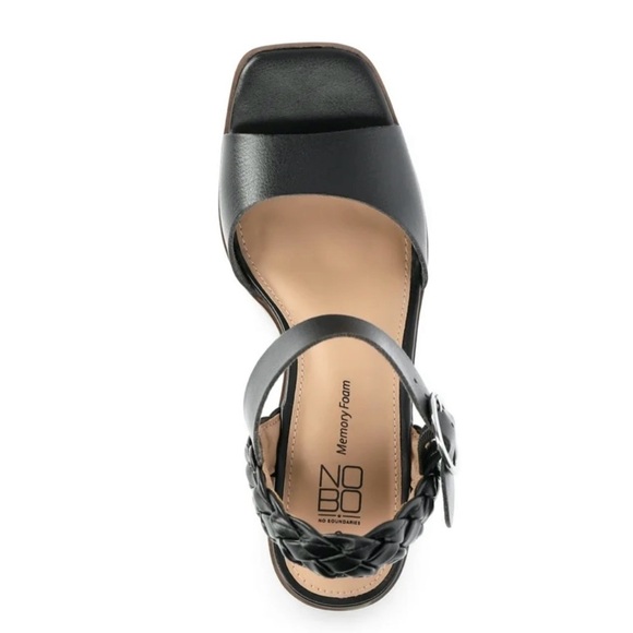No Boundaries Women's Block Heel Sandals - Picture 4 of 5
